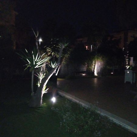 Casa Giardino Lägenhet San Benedetto del Tronto Exteriör bild