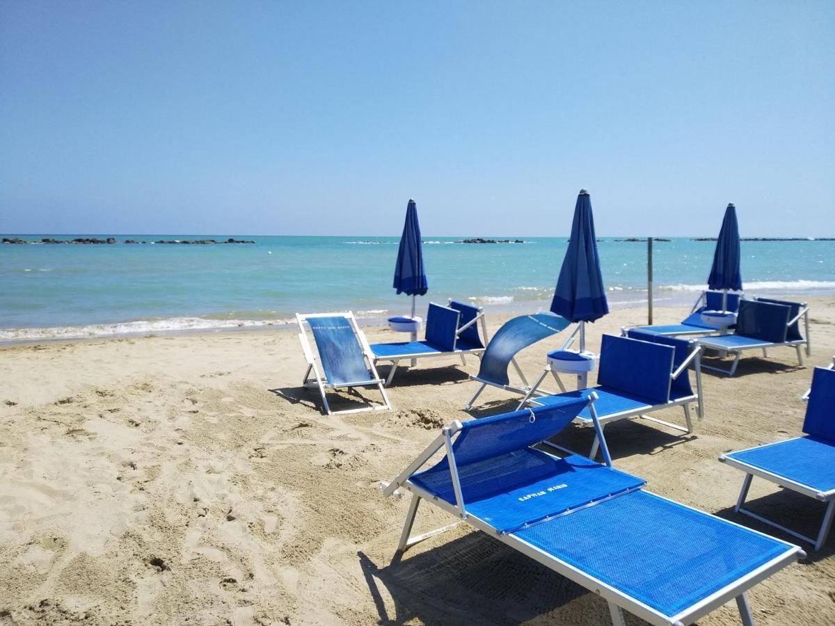 Casa Giardino Lägenhet San Benedetto del Tronto Exteriör bild