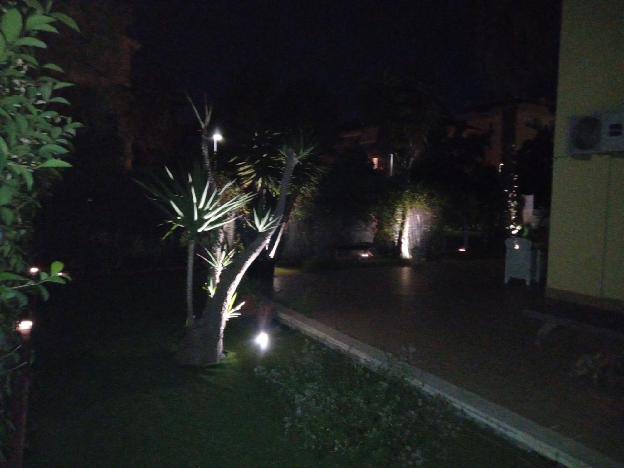 Casa Giardino Lägenhet San Benedetto del Tronto Exteriör bild